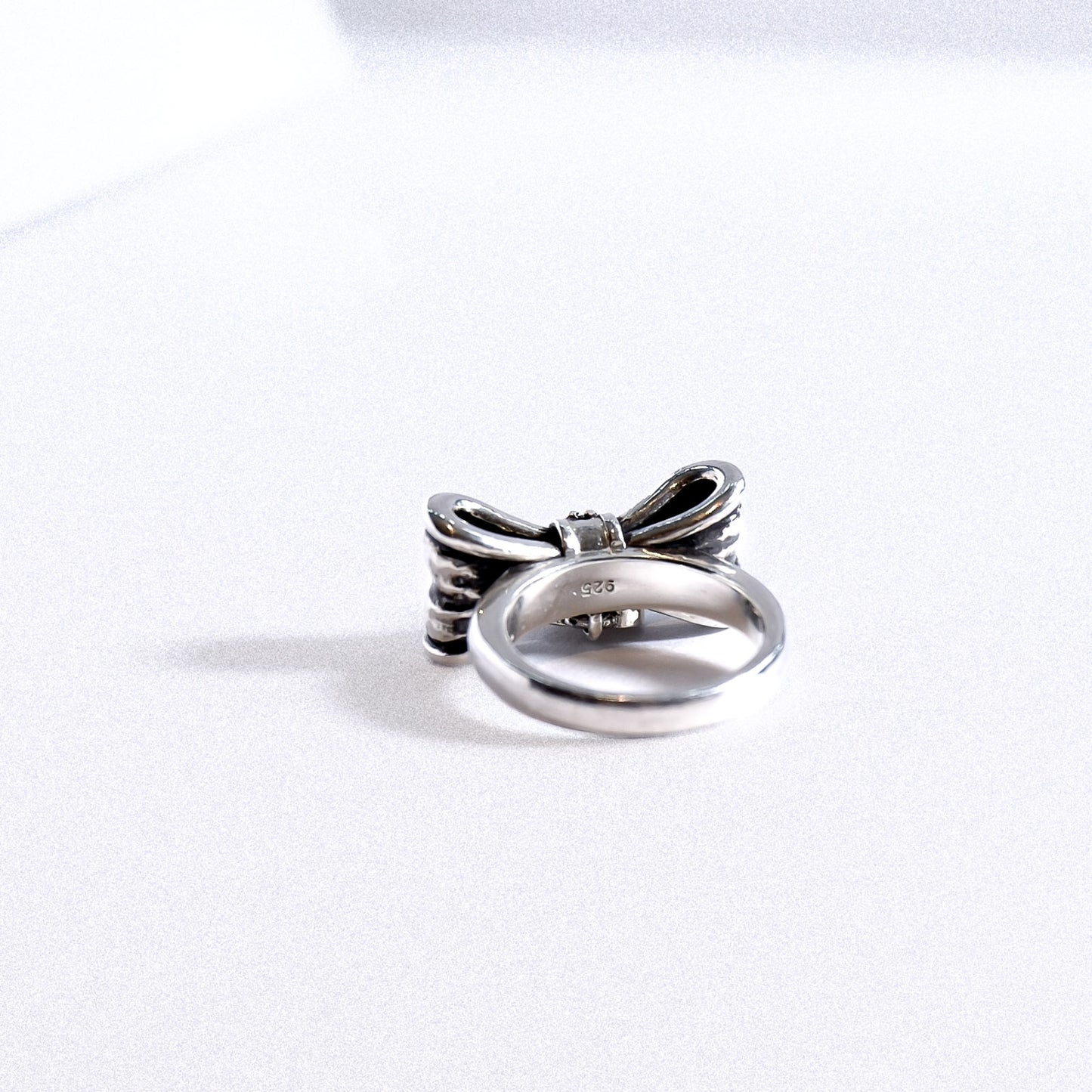 Oxidized 925 Silver ring with bow design back view