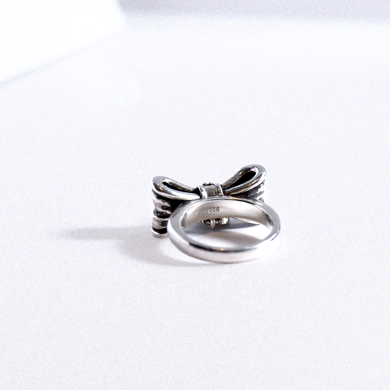 Oxidized 925 Silver ring with bow design back view